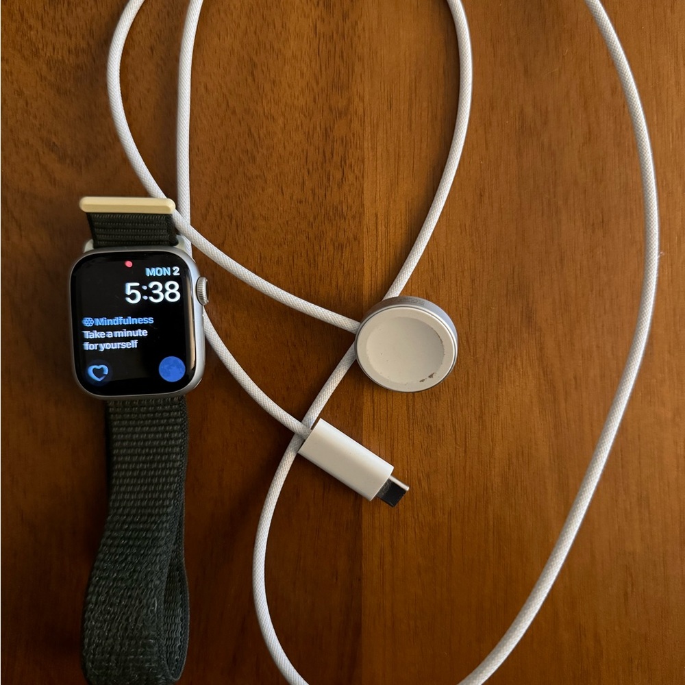 Apple Watch Series 9 GPS 41mm Silver aluminum